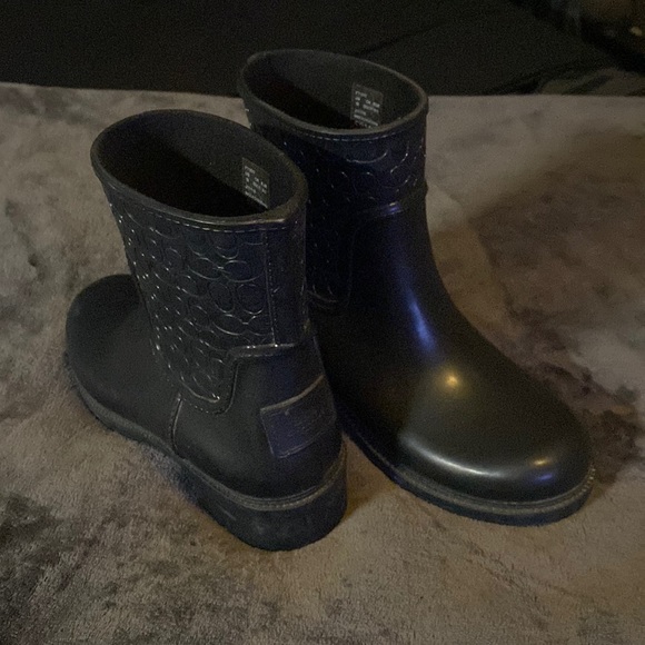 Coach Logo Embossed Rain boots 🖤☔️ - Picture 1 of 2